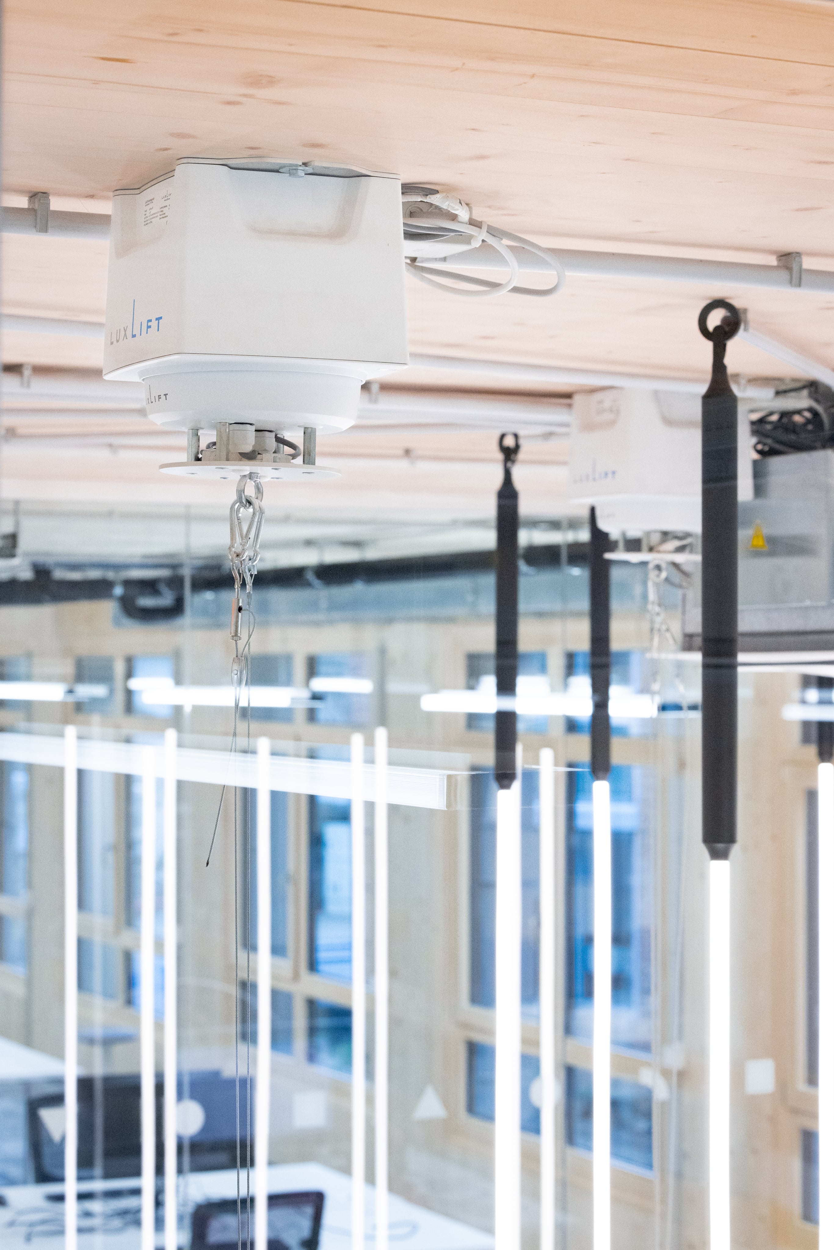 LUXLIFT WOOM PRODUKTIVE 20240223 2358 Min