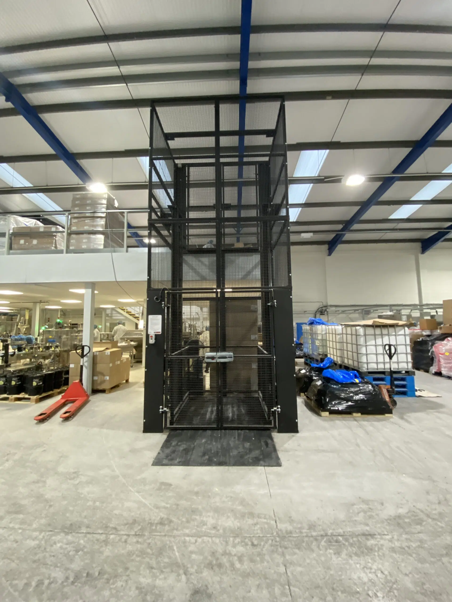 Lift 3 Pallet Lift 1 Scaled 1